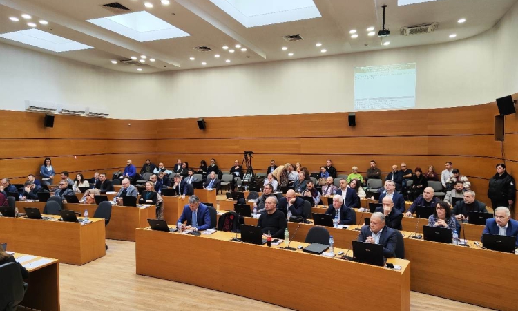 32 деца родени в Пловдив с финансовата помощ на Общинския съвет