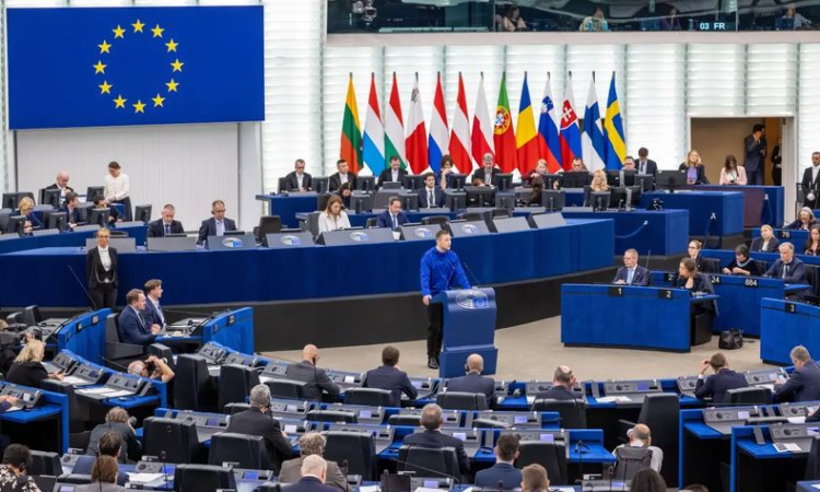 Франция подкрепя суверенитета на Дания и Гренландия след заплахите на Тръмп