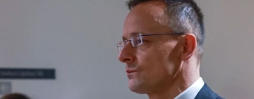 Сиярто предупреди! Великобритания и Франция рискуват да провокират война с Русия