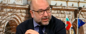 Панчугов: Румен Радев се възползва от една идеална ситуация