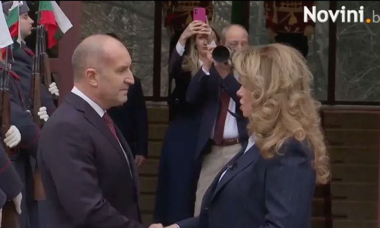 Румен Радев при напускането на президентската институция: Не могат да спрат вълната!