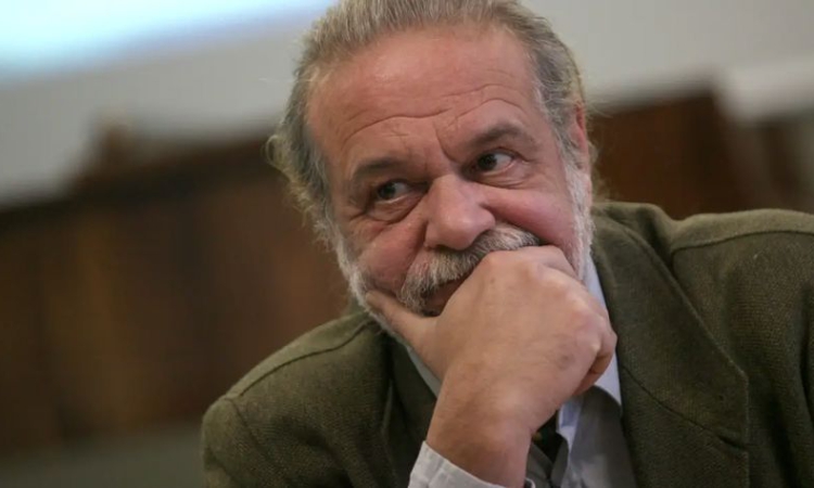 Eвгений Дайнов: Очевидно Радев залага на идеята, че ще направи вълна от типа "Сакскобургготски"