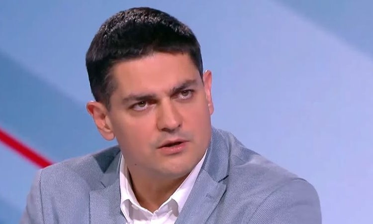 Радостин Василев: Антикорупционната комисия беше бухалка, но трябваше да се помисли по-добре