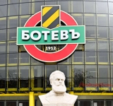 ПП–ДБ: Как се изразходват милиони за стадион „Ботев“?