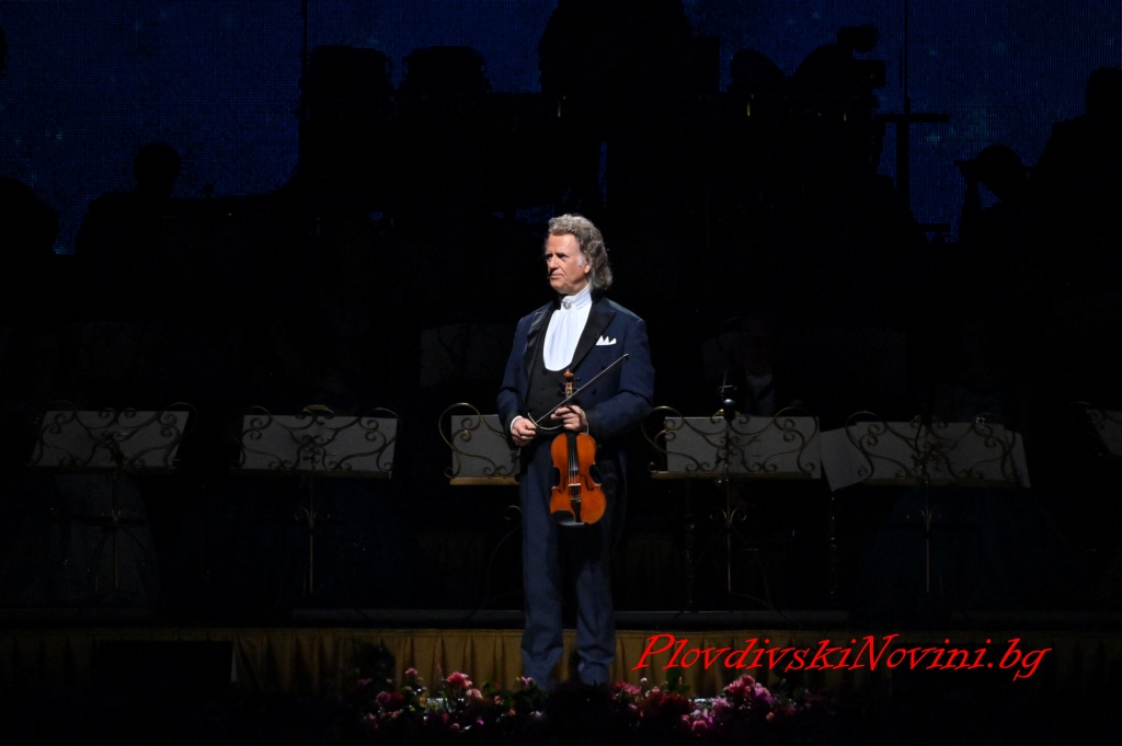 Андре Рийо омагьоса публиката в София с "Моя страна, моя България"