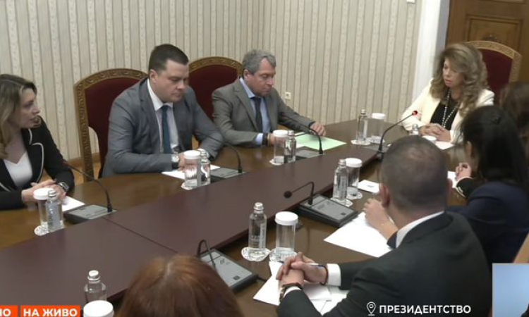 ИТН: Служебният премиер не бива да е политическа фигура като Гюров и Главчев