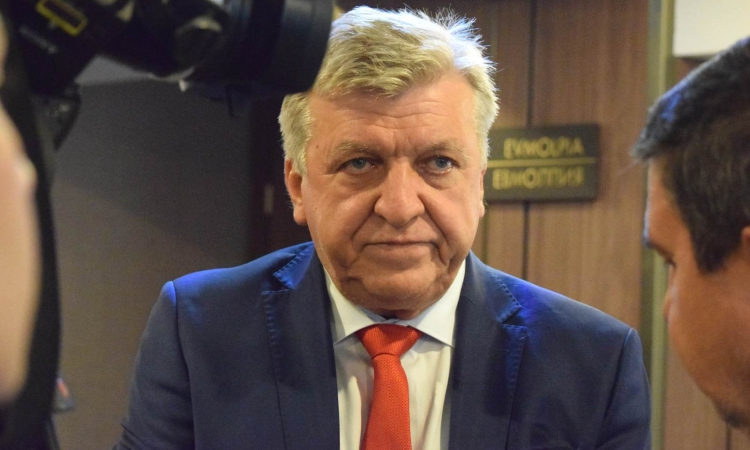 Манол Генов: НПО-то на Калушев не ни е подавало сигнали. Влизали са въоръжени в министерството