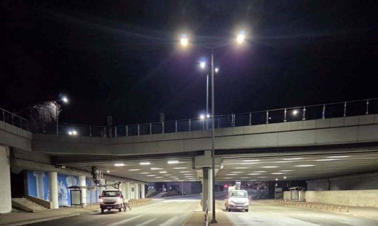 Подлезът на „Гладстон” е с ново осветление