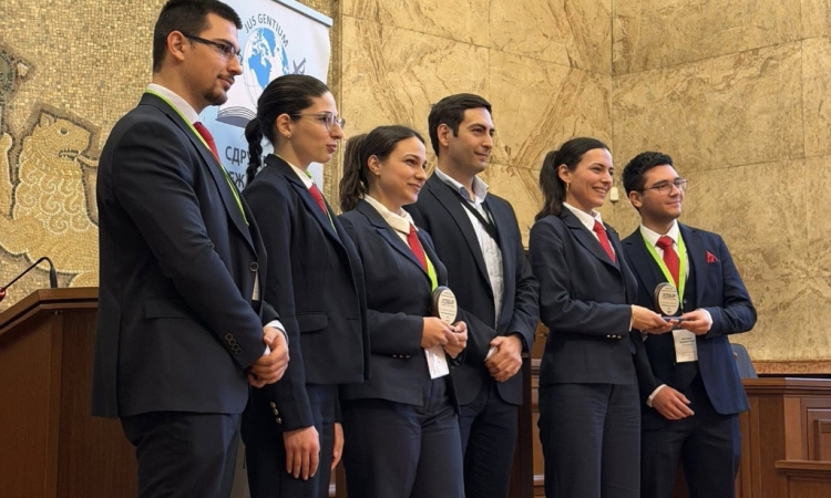 Отбори на ПУ и НБУ ще представят България във Вашингтон на най-престижното състезание по международно право