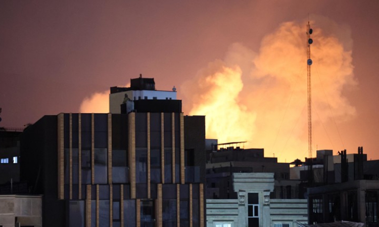 Над 1000 удара за 24 часа срещу Иран