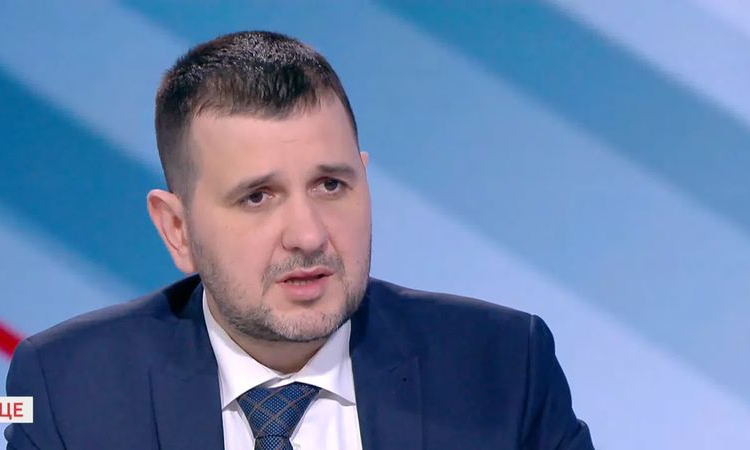 Йордан Иванов (ПП-ДБ): Позициите на Румен Радев са опасни за България