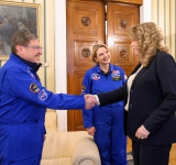 Президентът Илияна Йотова прие Максим и Венета Бехар след космическата им подготовка в САЩ