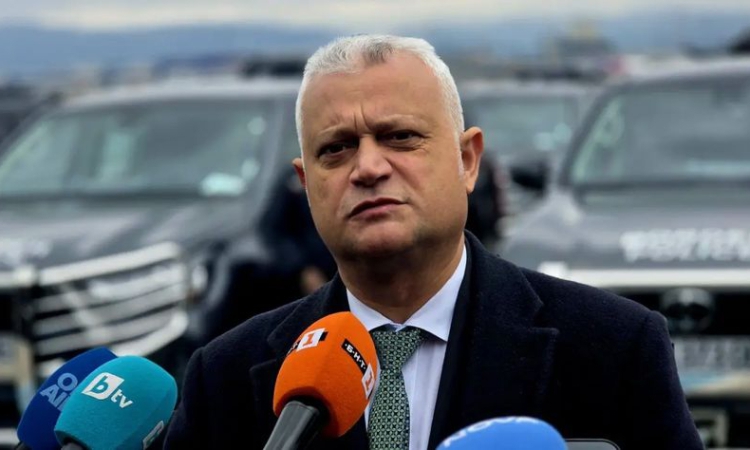 Започва издаването на новите български паспорти