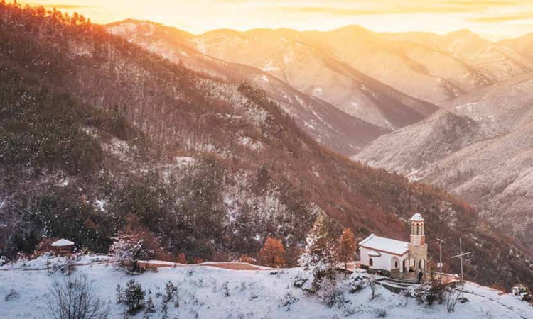 Излезе от печат третият брой на списание "Духовен път" за фотофестивала "С нами Бог"