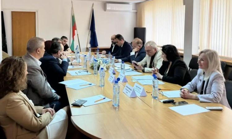 КЗК предложи 23 антикризисни мерки на пазара на горива