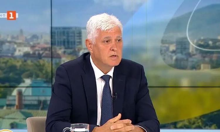 Министър Димитър Стоянов: Имаме оборудване с отпаднала необходимост, но то не влиза в интереса на Украйна