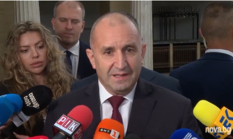 Радев: Американските самолети да се преместят в „Безмер“ или „Граф Игнатиево“