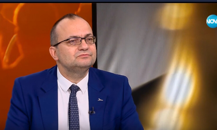 Димитров, ДБ: Очаквам от Демерджиев да довърши проверката докрай за Пеевски и Д. Атанасова!