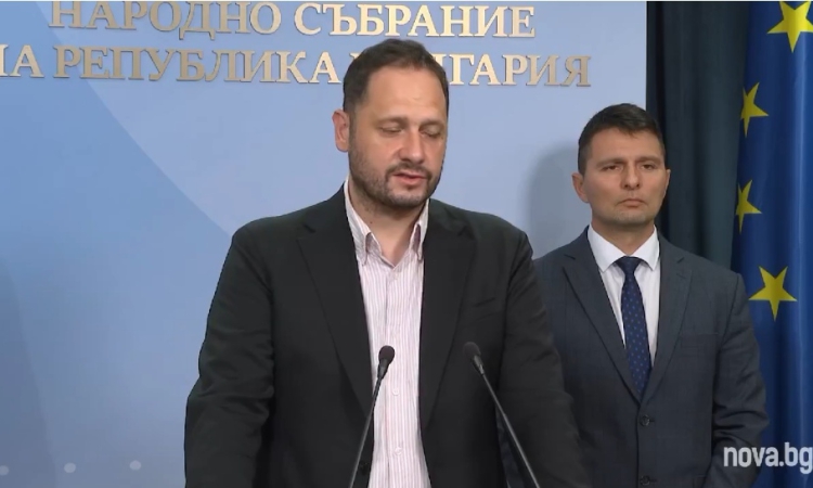 ПБ предлага отпадане на хартиените бюлетини с изключения за малките секции. Премахват район „Чужбина“ 