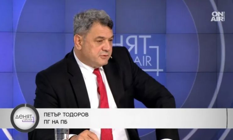 Петър Тодоров: МВР си върши работата по полетите на Пеевски