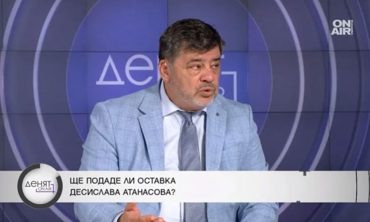 Величков, ПП: Платила ли си е Атанасова полета до Дубай и защо ползва дипломатически паспорт