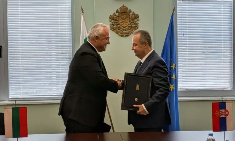 Страната ни подписа меморандум със Сърбия за нов граничен пункт "Калотина 2 – Градина 2"